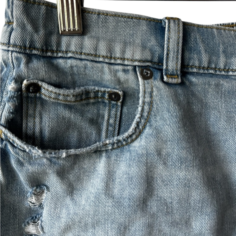 Aerie Distressed Denim Short - Picture 6 of 13